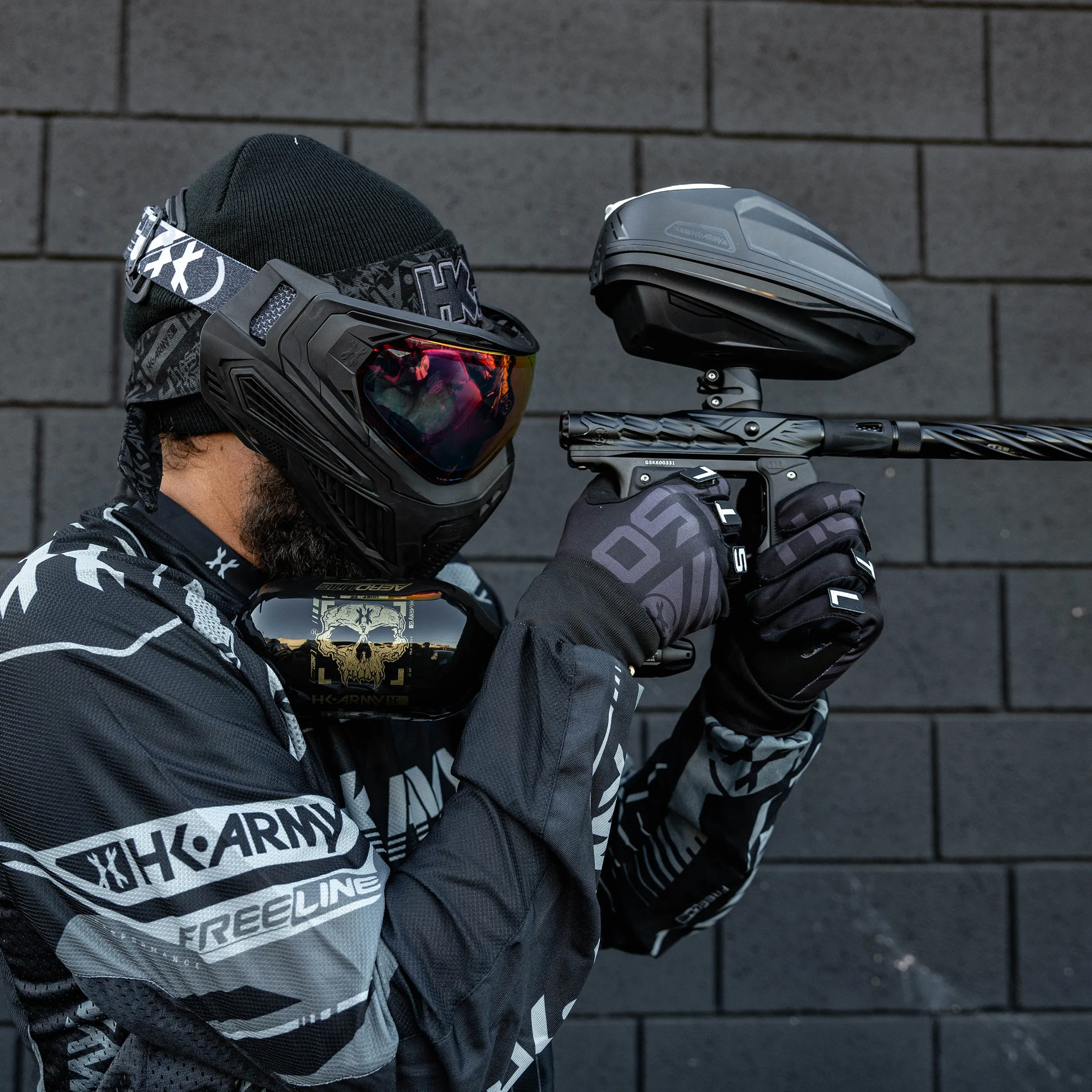 36ci / 4500psi Extra Lite Carbon Fiber Tank - PRO Reg - Doom Black/Gold