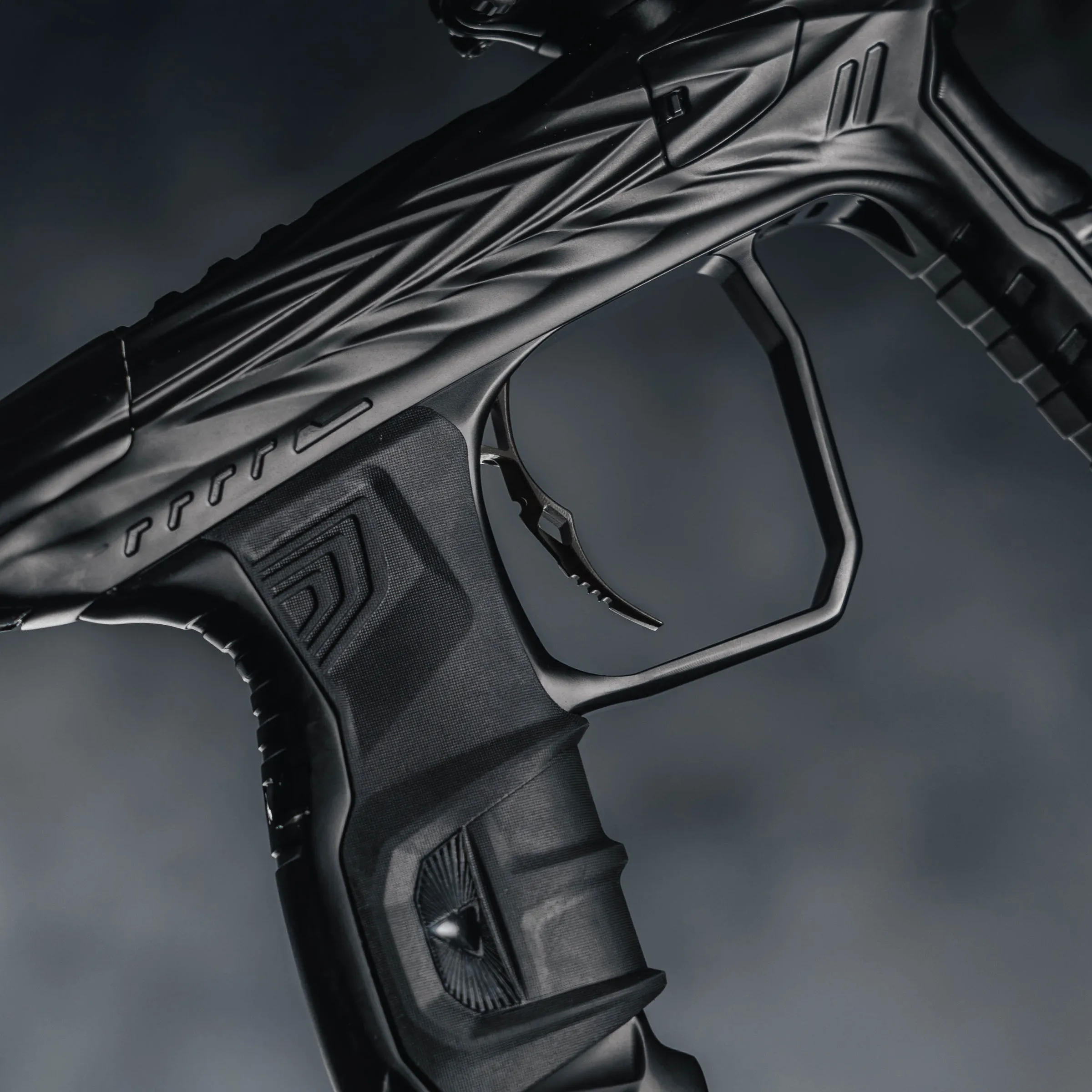 Grim - Double Trigger - Black (Fits Luxe Idol)