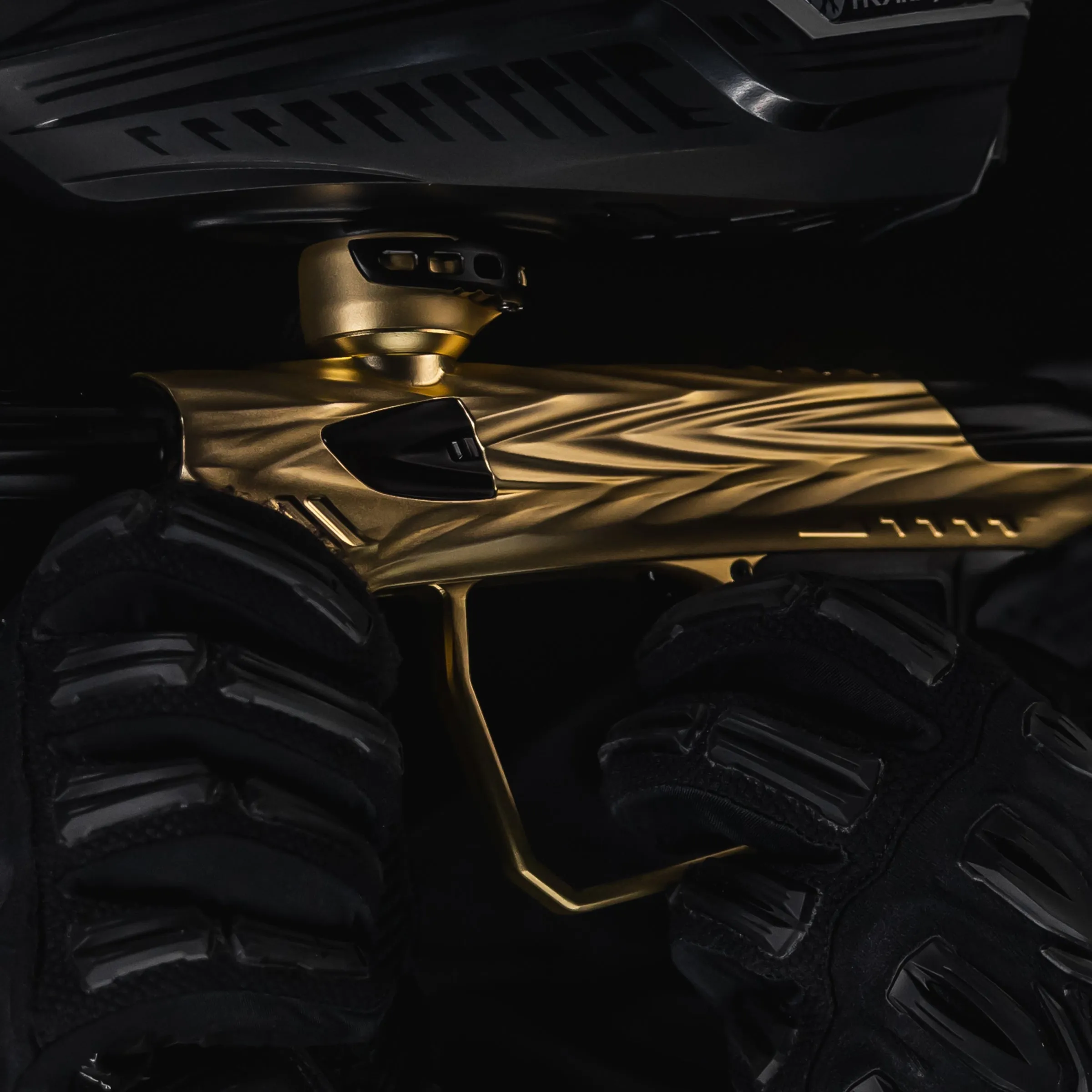HK Shredder Luxe Idol - Dust Gold