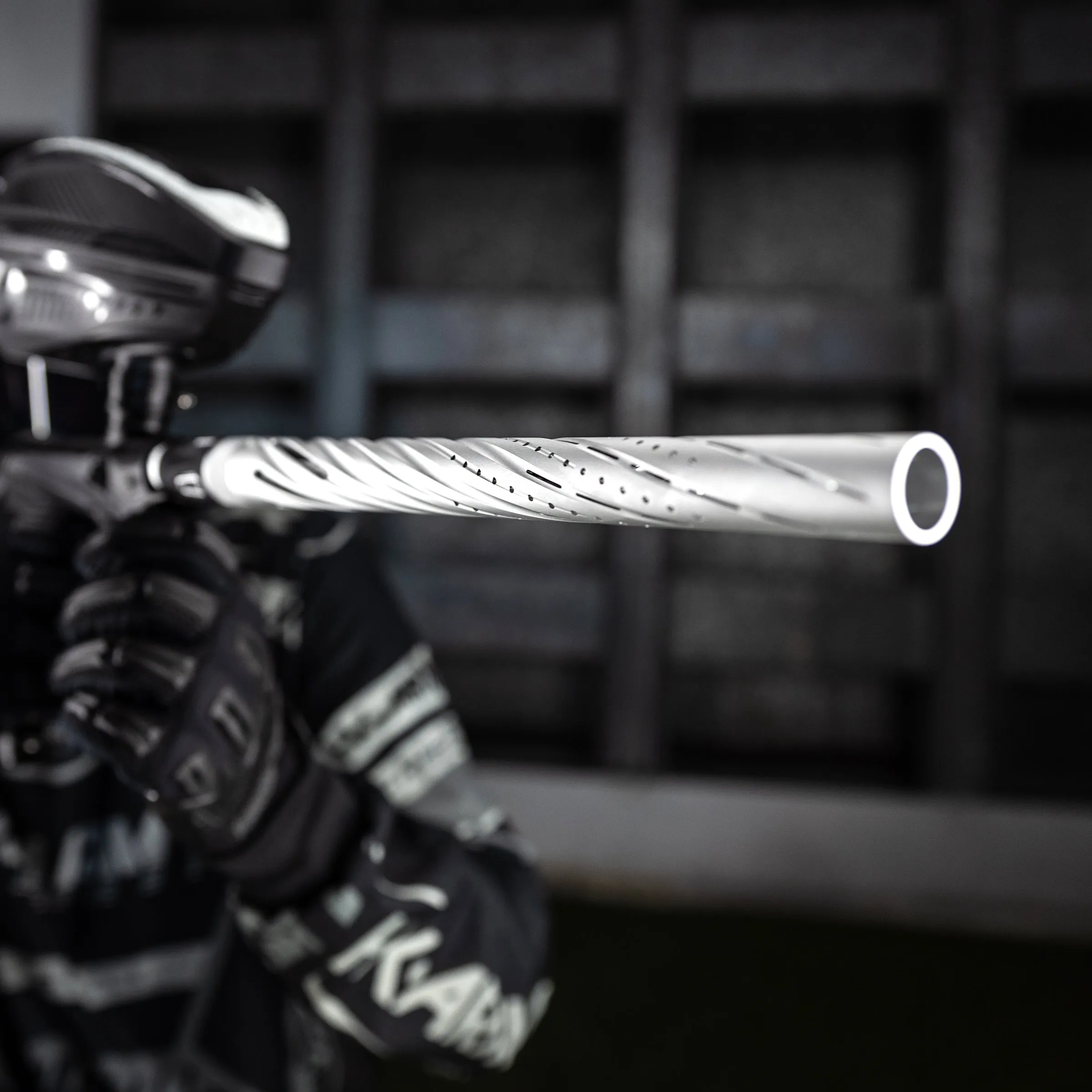LAZR Elite Orbit Barrel Kit - 15 Dust Silver/Colored Inserts - Cocker Threads