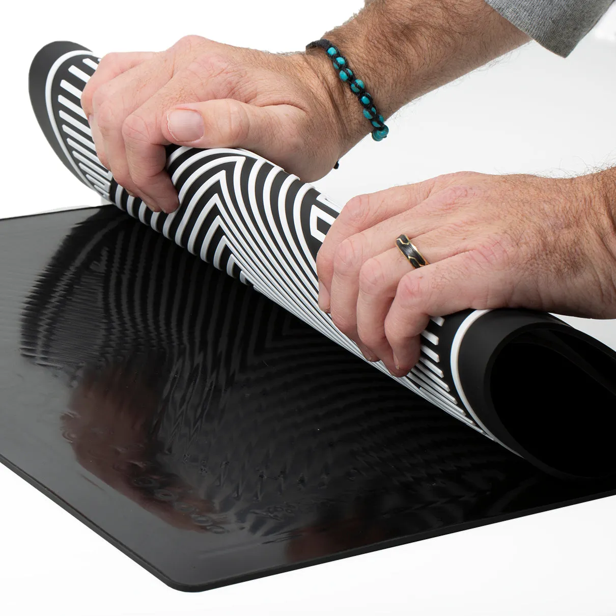MagMat - Magnetic Tech Mat - Black/White